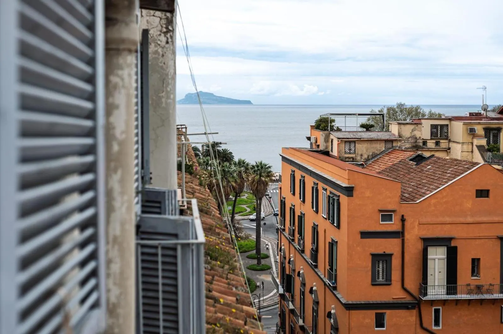 La Maison Entre Amis Naples Apartment